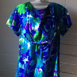 AS IS: FLAW: needs mending Vintage island 60s/70s